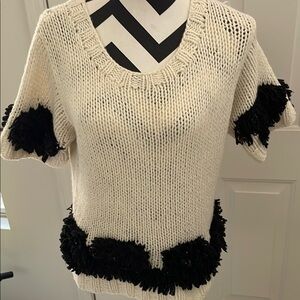Anthropologie Akemi & Kin Women's Black and White Sweater size M